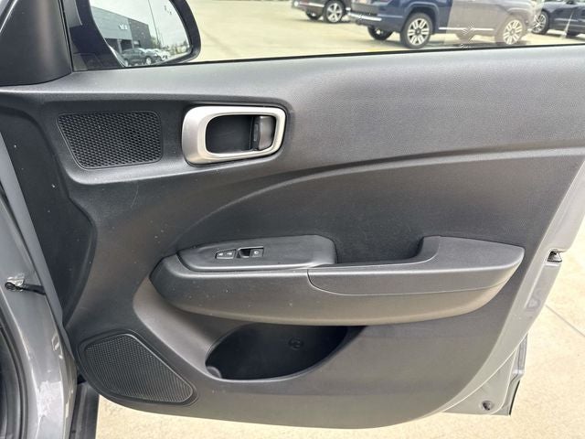 2022 Hyundai Venue SEL