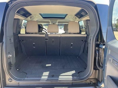 2024 Land Rover Defender S