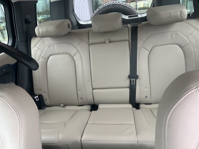 2024 Land Rover Defender S