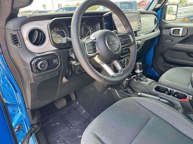 2024 Jeep Wrangler 4-Door Sahara 4x4