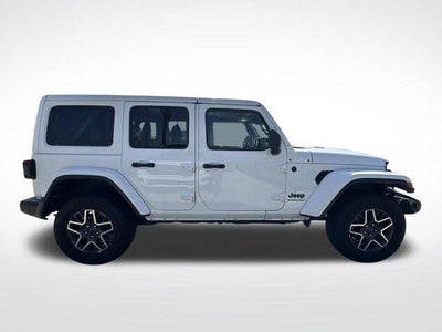 2025 Jeep Wrangler 4-Door Sahara 4x4