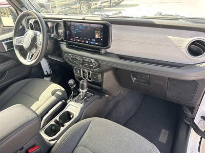 2025 Jeep Wrangler 4-Door Sahara 4x4