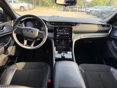 2023 Jeep Grand Cherokee L Altitude 4x2