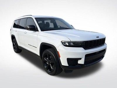 2023 Jeep Grand Cherokee L Altitude 4x2