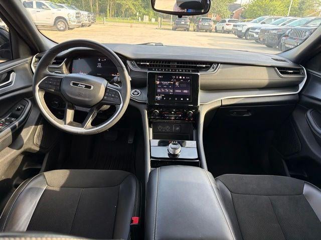 2023 Jeep Grand Cherokee L Altitude 4x2