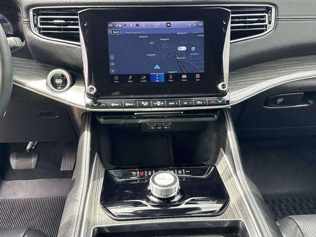 2024 Jeep Wagoneer L Series II 4x2