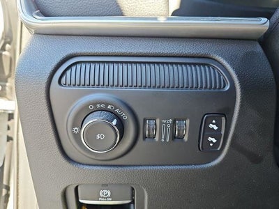 2024 Jeep Wagoneer L Series III