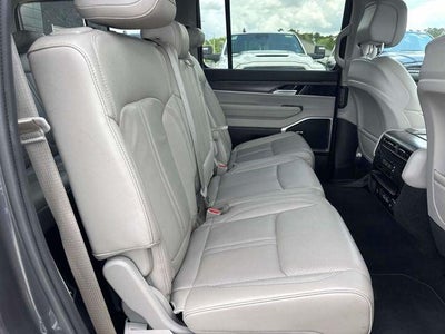 2024 Jeep Wagoneer Series II 4x2