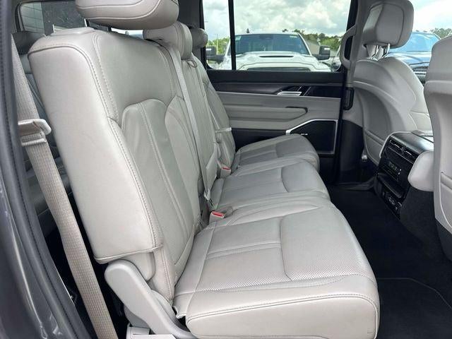 2024 Jeep Wagoneer Series II 4x2