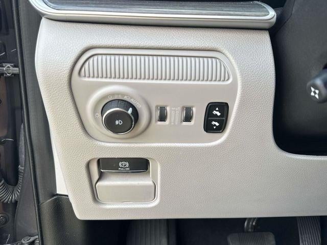 2024 Jeep Wagoneer Series II 4x2