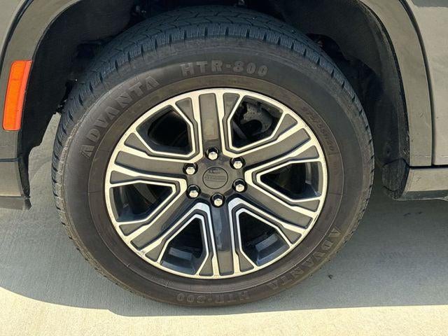 2024 Jeep Wagoneer Series II 4x2