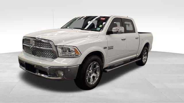 2018 RAM 1500 Laramie Crew Cab 4x4 5'7' Box