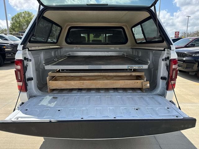 2022 RAM 1500 Laramie Crew Cab 4x2 5'7' Box