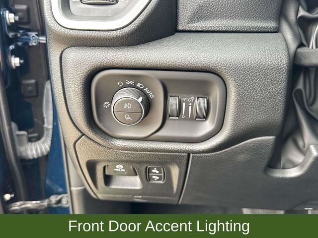 2023 RAM 1500 Laramie Crew Cab 4x4 5'7' Box