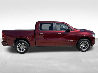 2022 RAM 1500 Laramie Crew Cab 4x4 5'7' Box