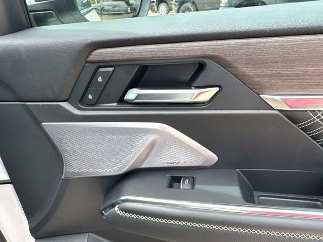 2025 GMC Acadia AWD Denali