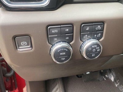 2023 GMC Sierra 1500 4WD Crew Cab Short Box Denali