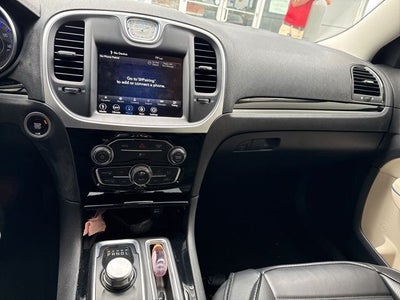 2023 Chrysler 300 Touring