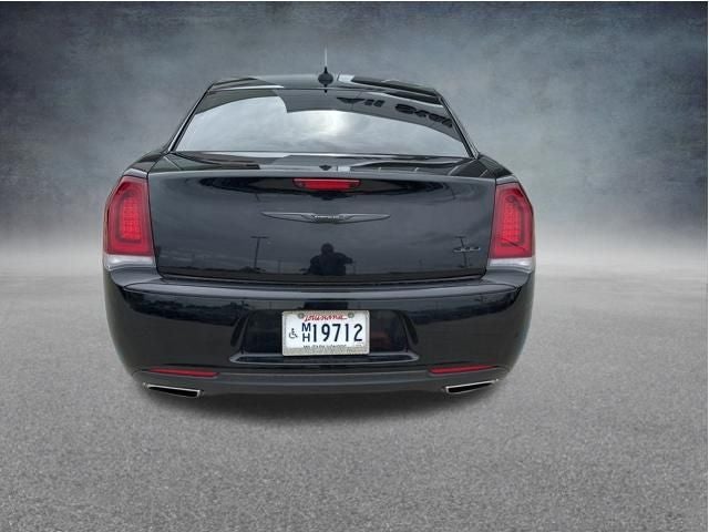 2023 Chrysler 300 Touring