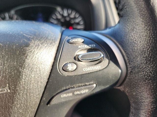 2020 Nissan Pathfinder SV