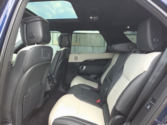 2023 Land Rover Discovery HSE R-Dynamic