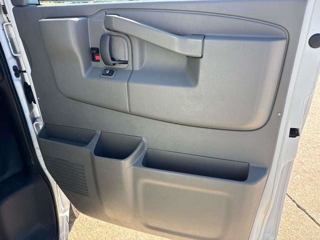 2016 Chevrolet Express 3500 LT Passenger