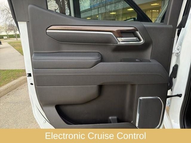 2025 Chevrolet Silverado 1500 LT LT1