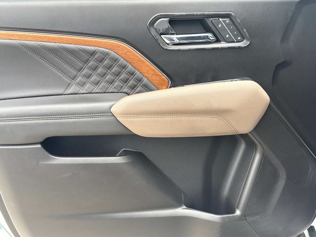 2025 GMC Canyon Denali