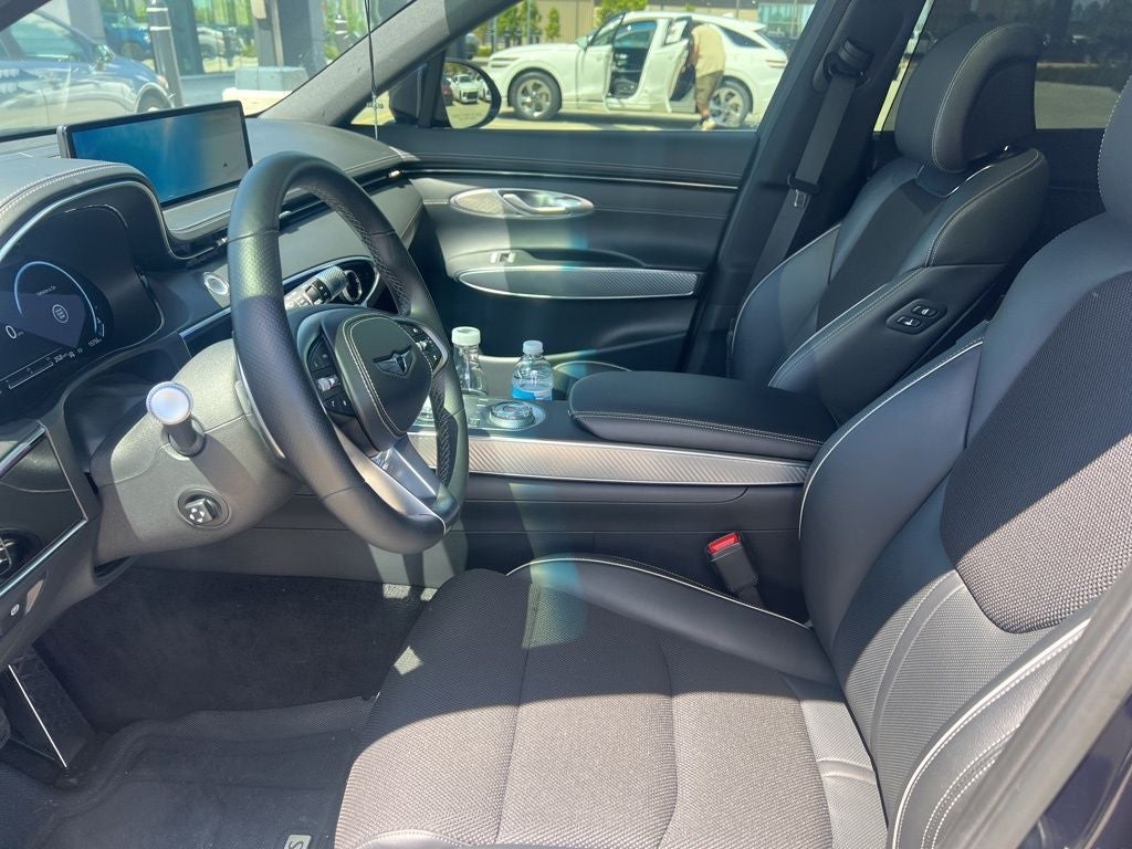 2025 Genesis GV70 2.5T