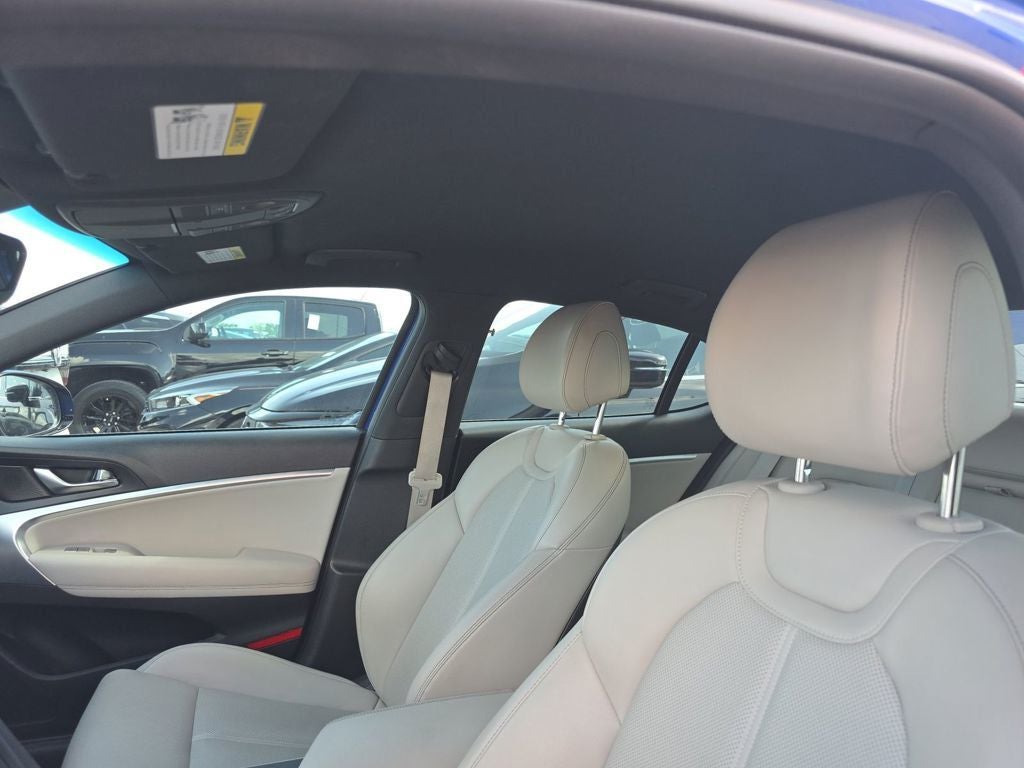 2022 Genesis G70 2.0T