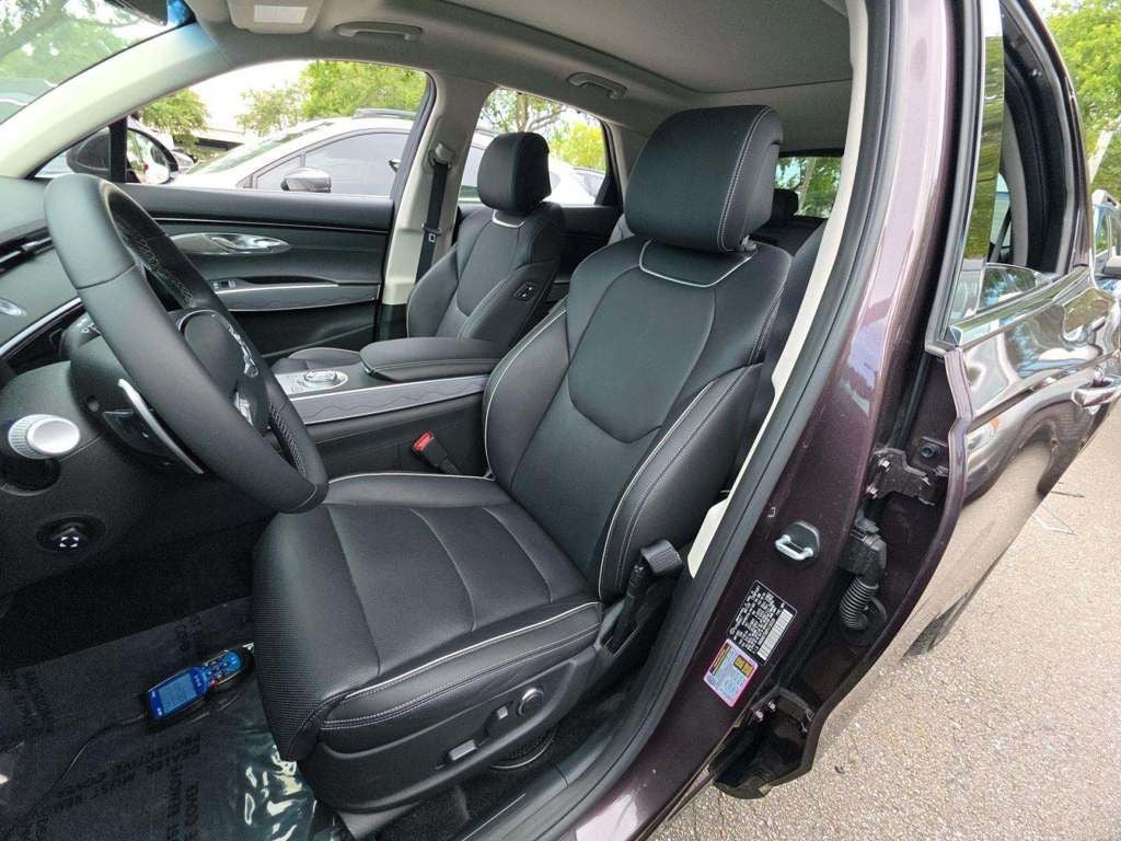 2023 Genesis GV70 2.5T