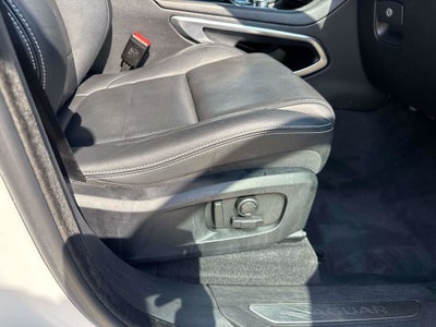 2024 Jaguar F-PACE P250 R-Dynamic S