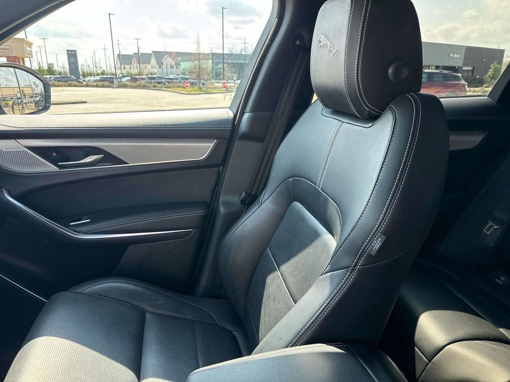 2024 Jaguar F-PACE P250 R-Dynamic S