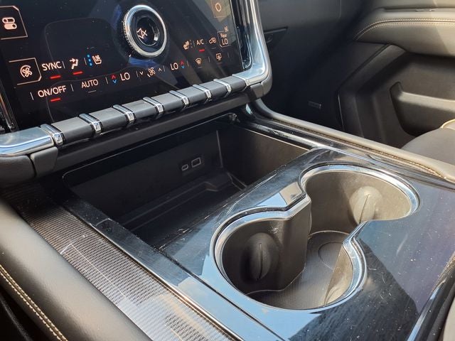 2025 GMC Yukon Elevation