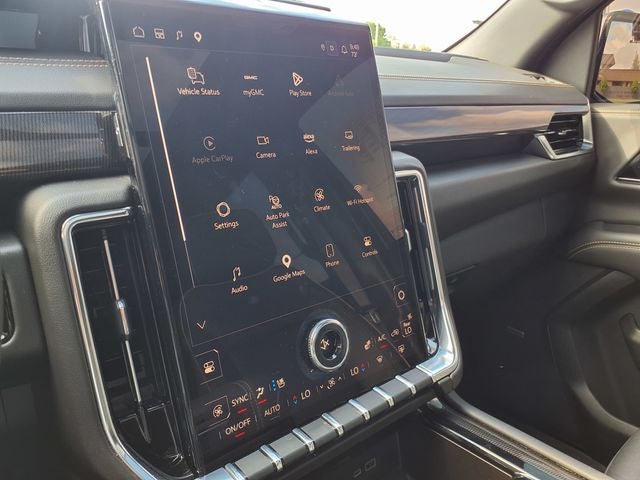 2025 GMC Yukon Elevation