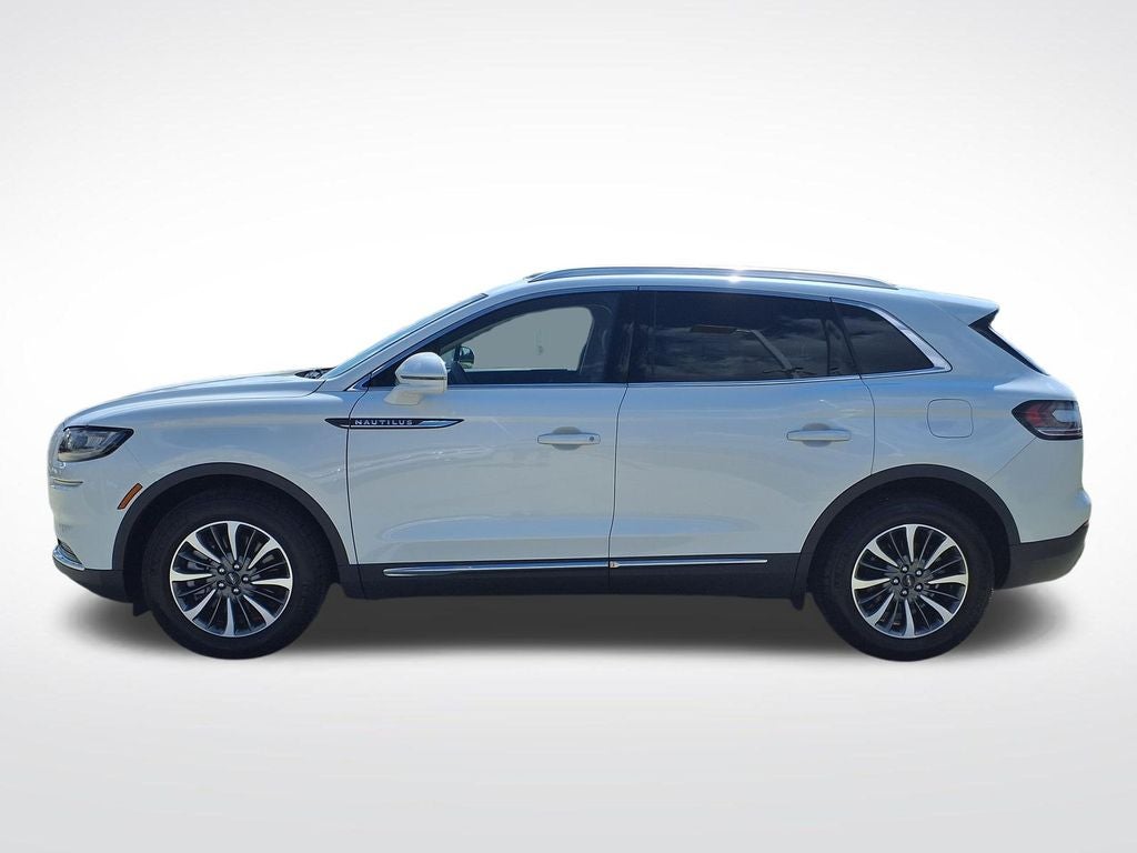 2022 Lincoln Nautilus Standard