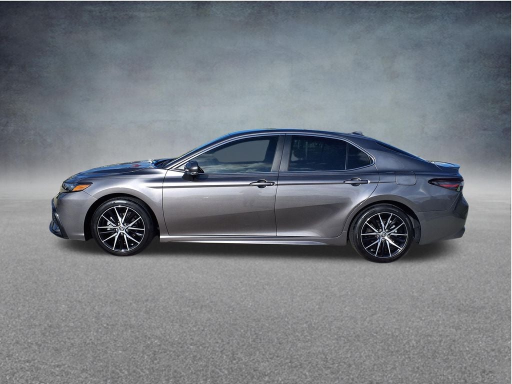 2024 Toyota Camry Hybrid SE