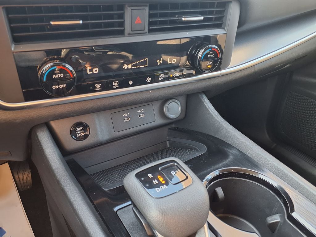 2025 Nissan Rogue SV