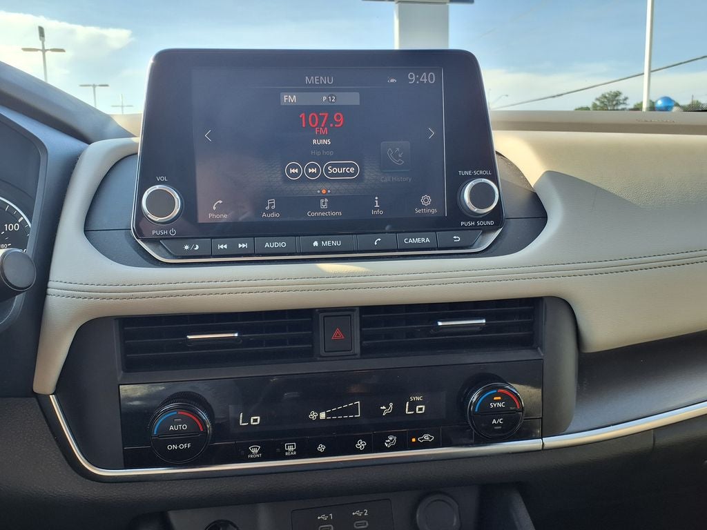 2025 Nissan Rogue SV