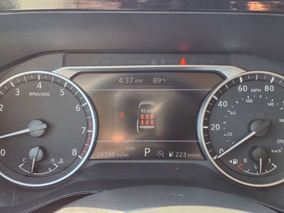 2025 Nissan Pathfinder SV
