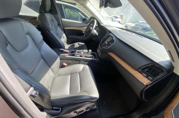 2024 Volvo XC90 B6 Plus Bright Theme 6-Seater