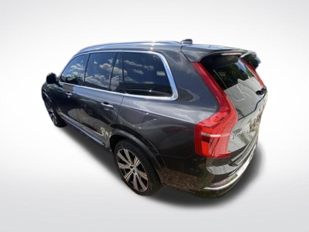 2024 Volvo XC90 B6 Plus Bright Theme 6-Seater