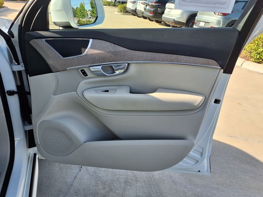 2023 Volvo XC90 B6 Core