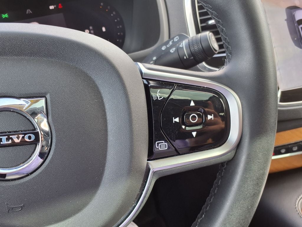 2023 Volvo XC90 B6 Plus 7-Seater
