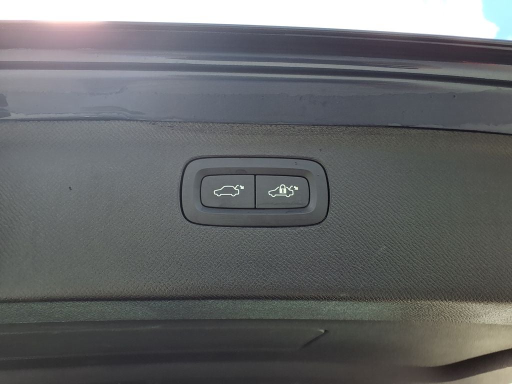 2023 Volvo XC90 B6 Plus 7-Seater