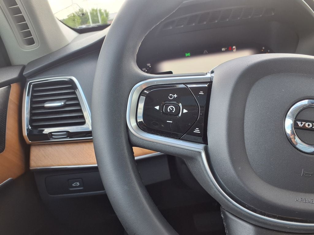 2023 Volvo XC90 B6 Plus 7-Seater