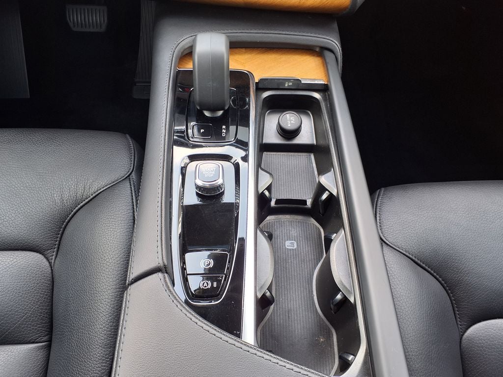 2023 Volvo XC90 B6 Plus 7-Seater