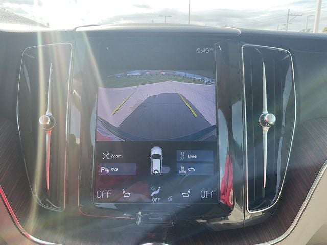 2021 Volvo XC60 T5 Momentum