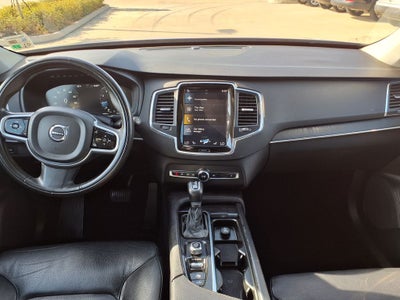 2020 Volvo XC90 T6 Momentum