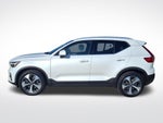 2023 Volvo XC40 B4 Plus Bright Theme
